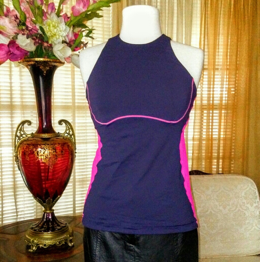Lululemon crisscross tank top - Picture 2 of 7